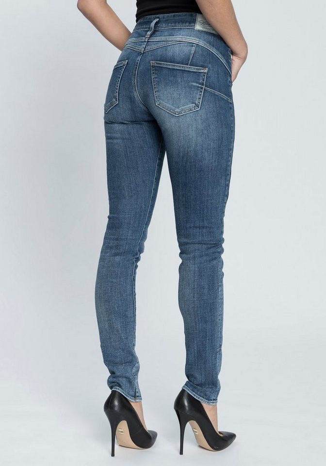 Herrlicher Slim-fit-Jeans COSY SLIM Shaping-Wirkung durch eingearbeiteten Keileinsatz von Herrlicher