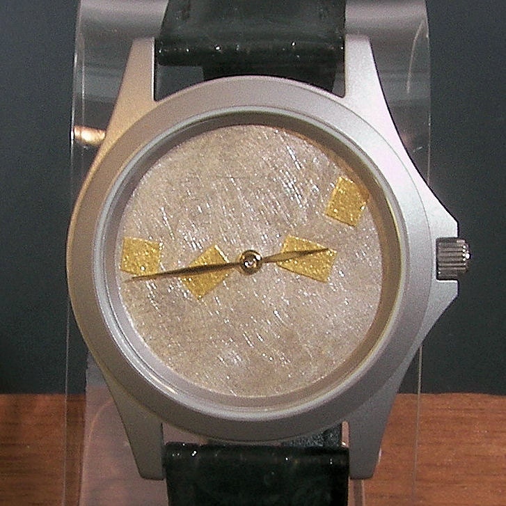 Gold Und Silber Argentium Strukturierte Uhr von HershalWiggins