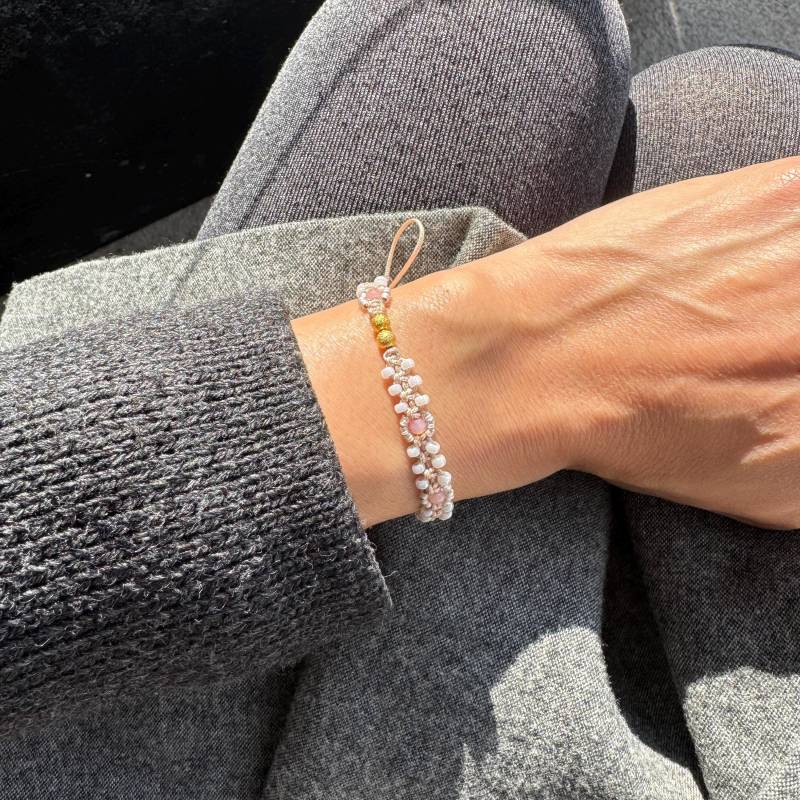 Beige Makramee Armband Mit Perlen Weiß Miyuki Armband, Schöne Geschenkidee Für Sie von Herzbote