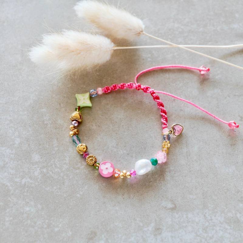 Buntes Perlen Makramee Armband, Für Gute Laune Und Positive Vibes, Glücksarmband, Besondere Geschenkidee Für Frauen Buntes Perlen Makramee Armband, Für Gute Laune Und Positive Vibes, Glücksarmband, Besondere Geschenkidee Für Frauen von Herzbote