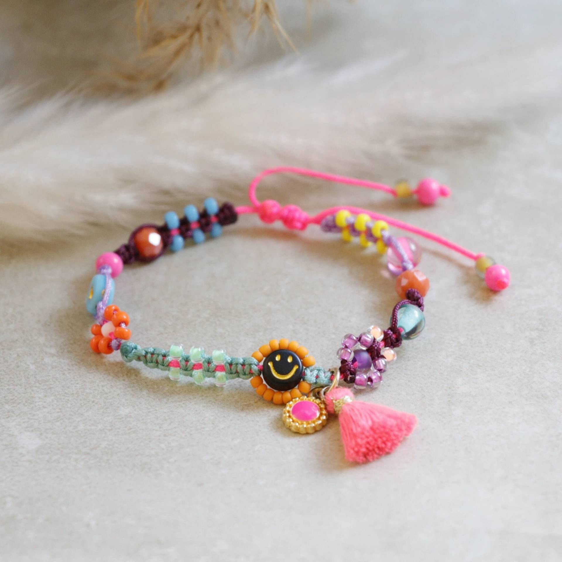 Happy Armband, Hand Geflochtenes Armband Mit Hochwertigen Miyuki Perlen, Süße Geschenkidee Für Freundin von Herzbote