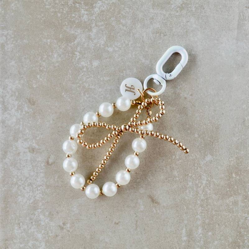 Schlüsselanhänger Mit Buchstaben Perlmutt Anhänger, Statement Accessoire, Schöne Geschenkidee Für Frauen Schlüsselanhänger Mit Buchstaben Perlmutt Anhänger, Statement Accessoire, Schöne Geschenkidee Für Frauen von Herzbote