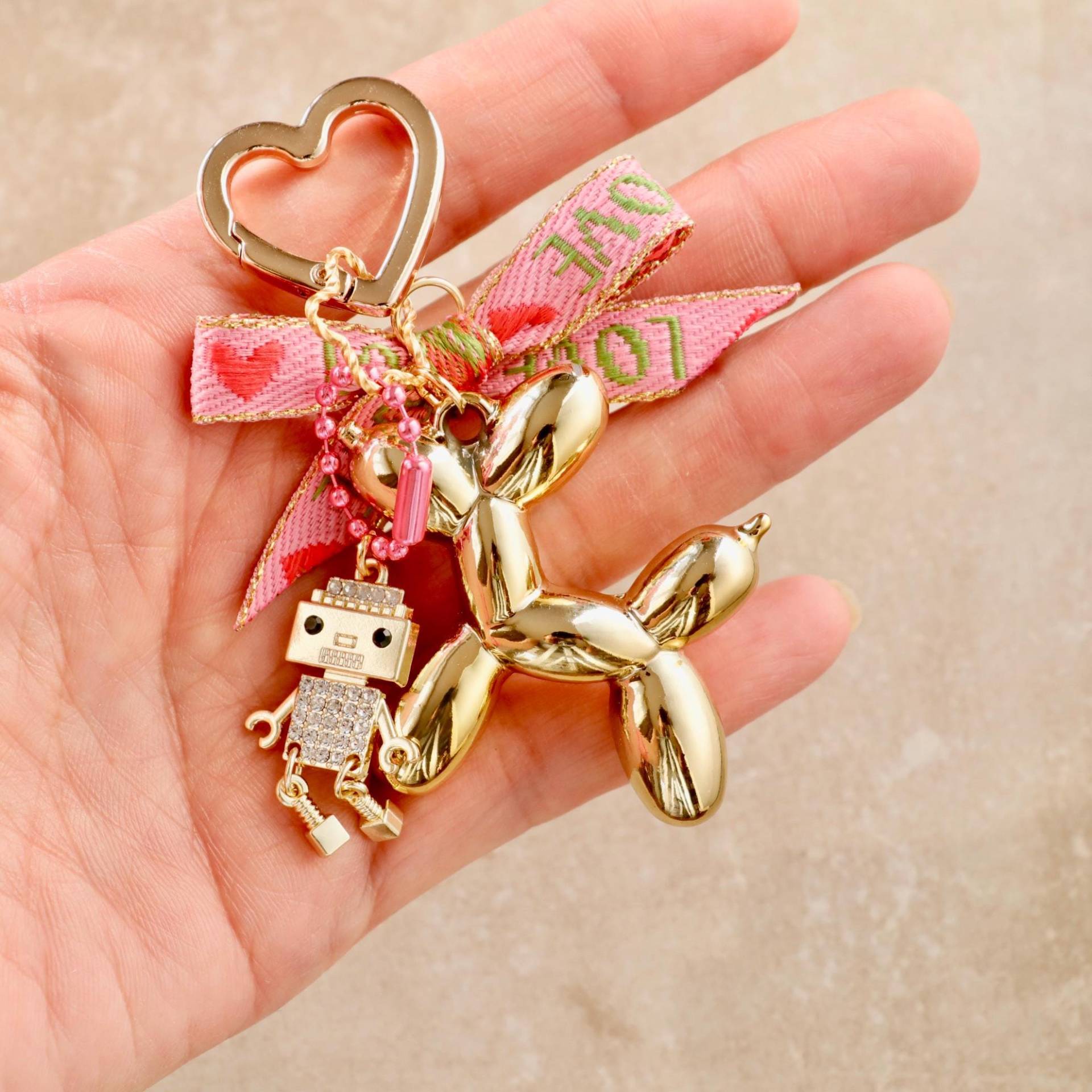Schlüsselanhänger Mit Pudel Und Roboter, Trendiges Taschenaccessoire, Handy Charm, Süße Kleine Geschenkidee Für Sie von Herzbote