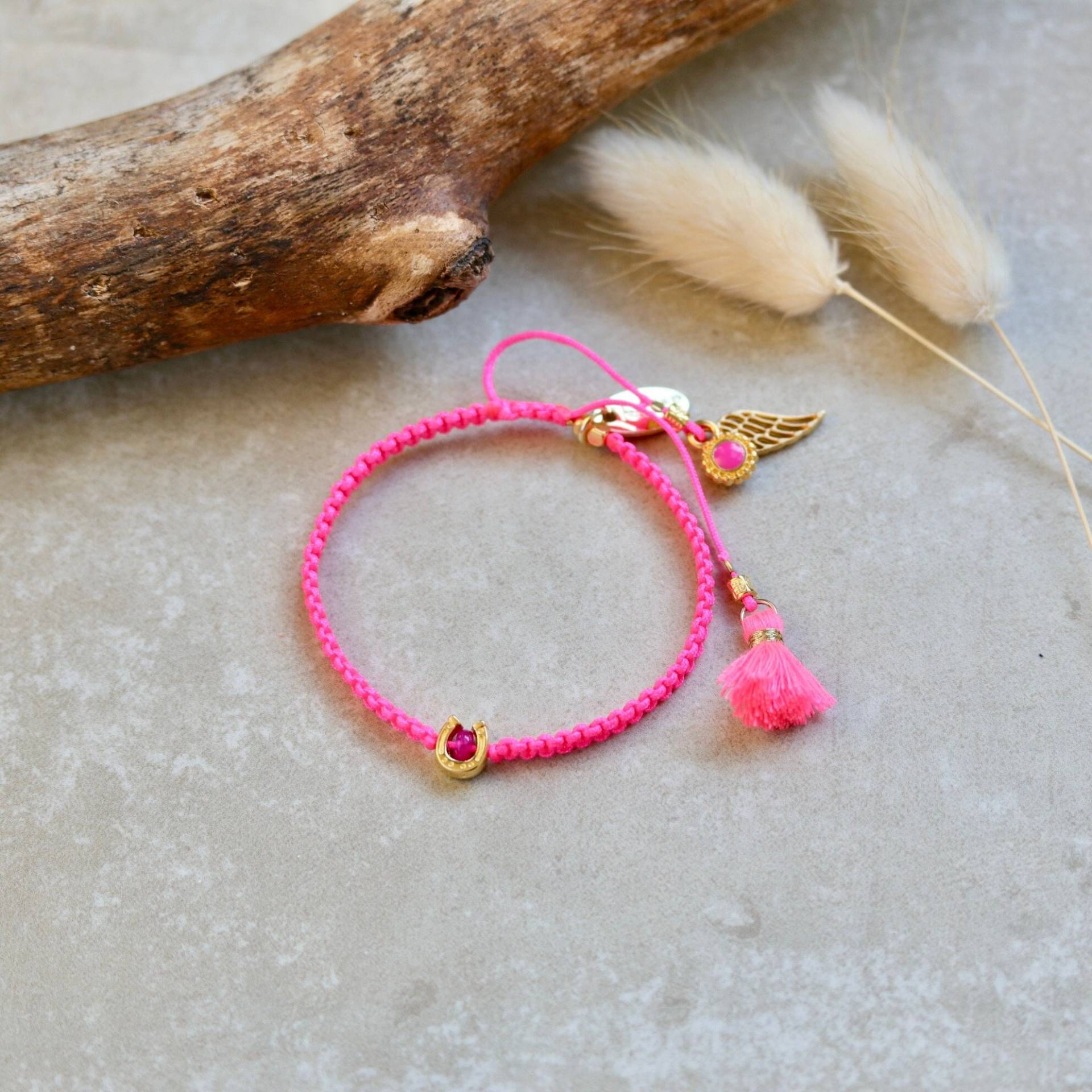 Sommer Vibes Hufeisen Glücksarmband Mit Naturstein Und Engel Flügel, Besonderes Kleines Geschenk Für Die Modebewusste Frau von Herzbote