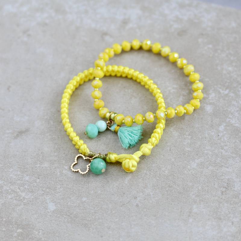 Zitrone Gelb Satinband Makramee Armband Mit Kleeblatt, Handgeflochten, Als Set 10% Rabatt, Kleine Schöne Geschenkidee Für Sie von Herzbote