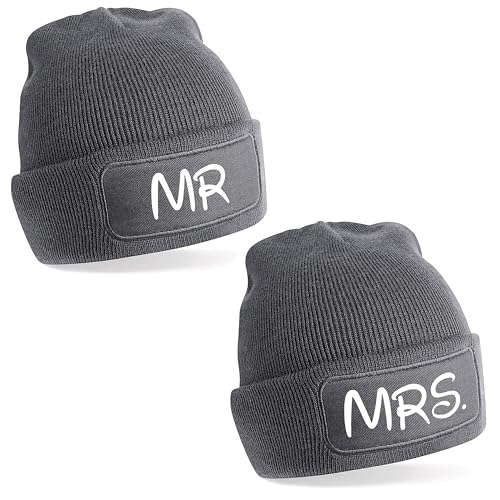 Herzbotschaft 2er Set Beanie Strickmütze mit Spruch | MR & MRS | grau | Unisex SoftTouch angenehm weiche und warme Wintermütze | OneSize Einheitsgröße für Erwachsene von Herzbotschaft