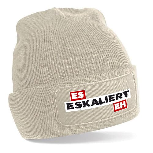 Herzbotschaft Beanie Strickmütze mit Spruch | Es eskaliert eh | Creme | Unisex SoftTouch angenehm weiche und warme Wintermütze | OneSize Einheitsgröße für Erwachsene von Herzbotschaft