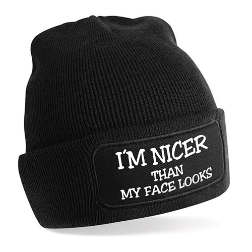 Herzbotschaft Beanie Strickmütze mit Spruch | Nicer Than My Face Looks | schwarz | Unisex SoftTouch angenehm weiche und warme Wintermütze | OneSize Einheitsgröße für Erwachsene von Herzbotschaft