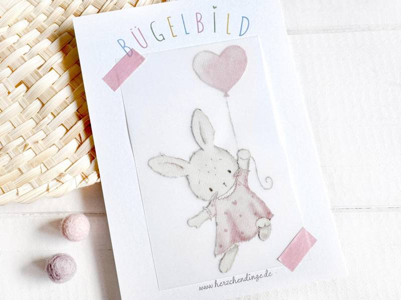 Zuckersüßes Bügelbild Hase Am Luftballon von Herzchendinge