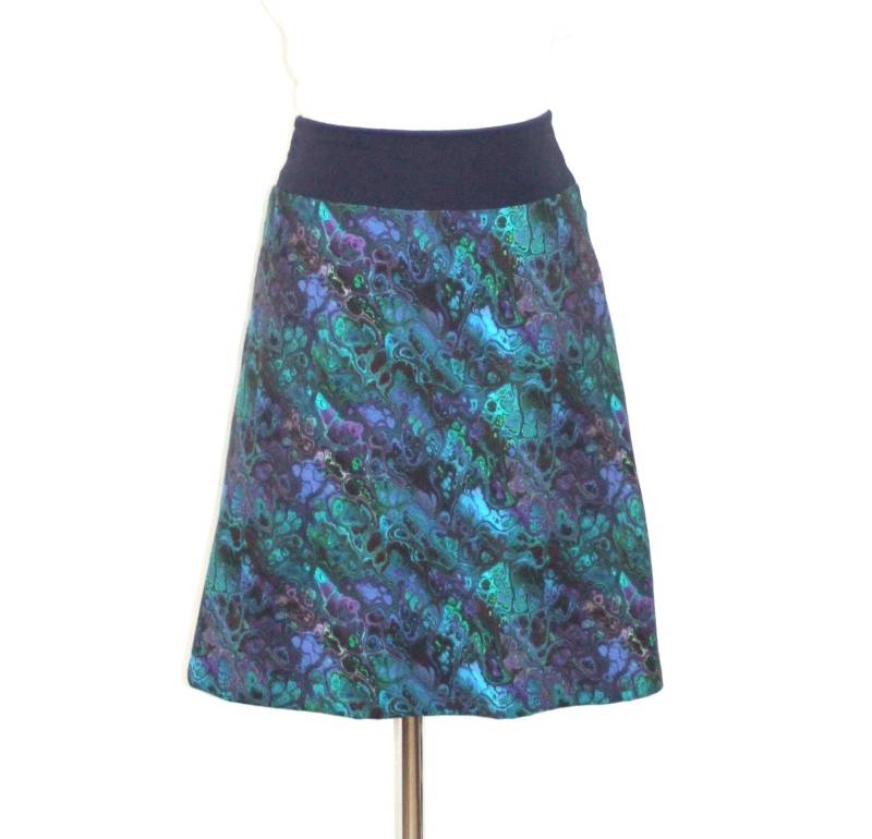 Jerseyrock A-Form Ökotex-Baumwolljersey Blau/Türkis/Lila Aquarellmuster, Knielang von HerzensKleiderStoffe