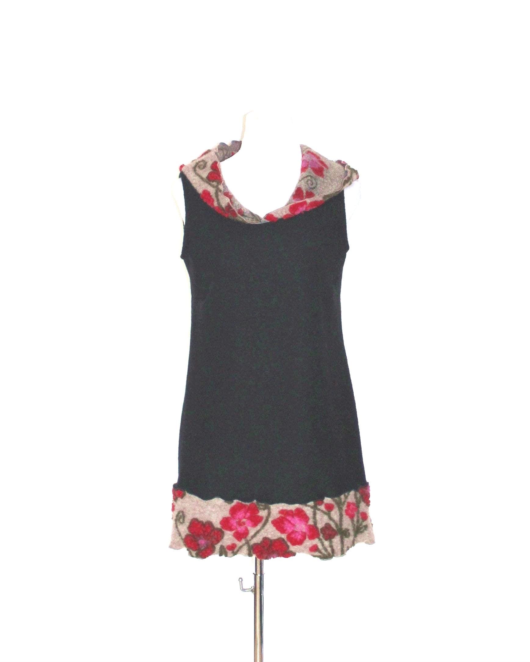 Kapuzentunika /-Kleid Wollwalk Schwarz, Ärmellos, Kapuze & Borte Beige Mit Blumen Rot/Rosa von HerzensKleiderStoffe