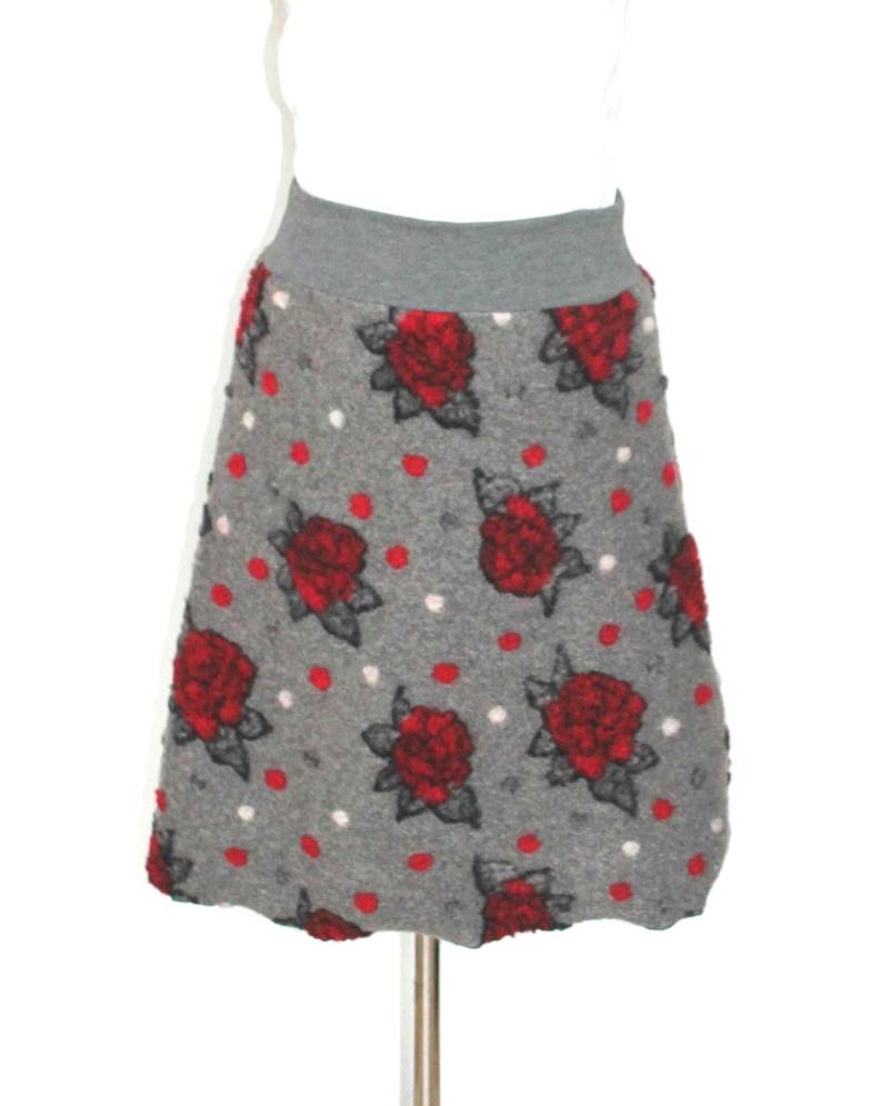 Rock A-Form Wollwalk Rosen & Tupfen Auf Hellgrau Knielang Wollrock Blumenwalk Xs-Xl von HerzensKleiderStoffe