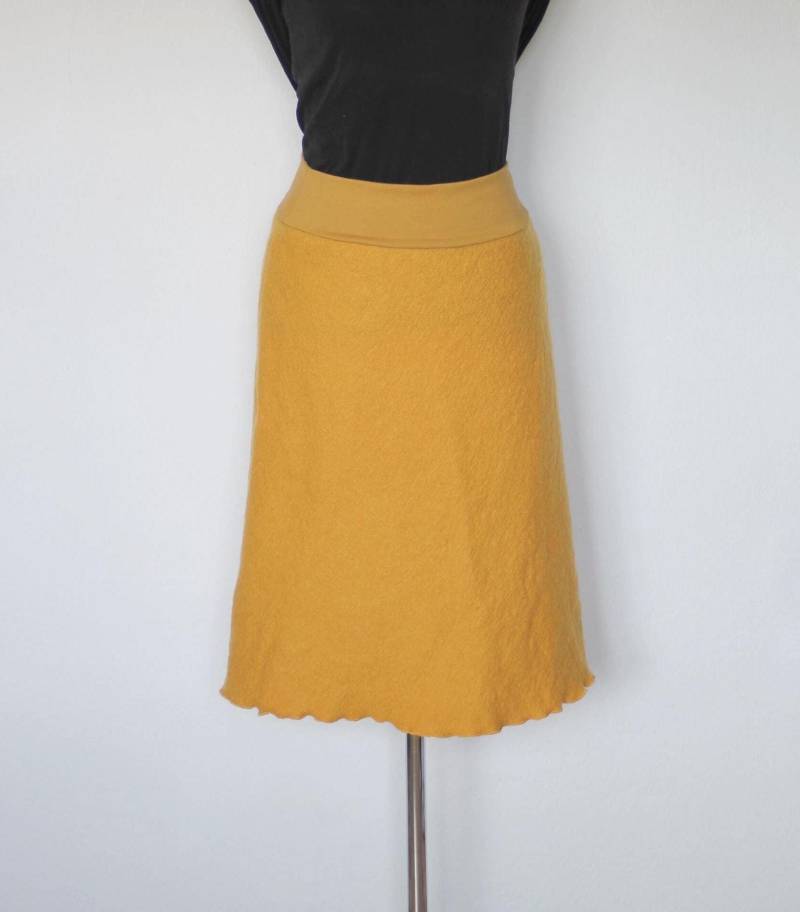 Wollrock 100% Wolle, A-Form, Sonnengelb Uni, Knielang/Überknielang, Toll Zum Kombinieren, Xs-Xl von HerzensKleiderStoffe