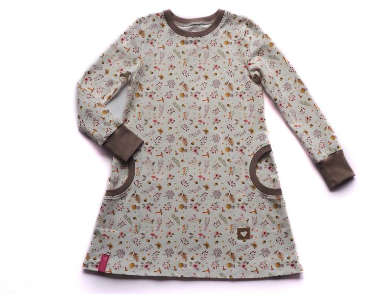 Kleid Mädchen Pilze Einschulung von HerzenskinderDesign