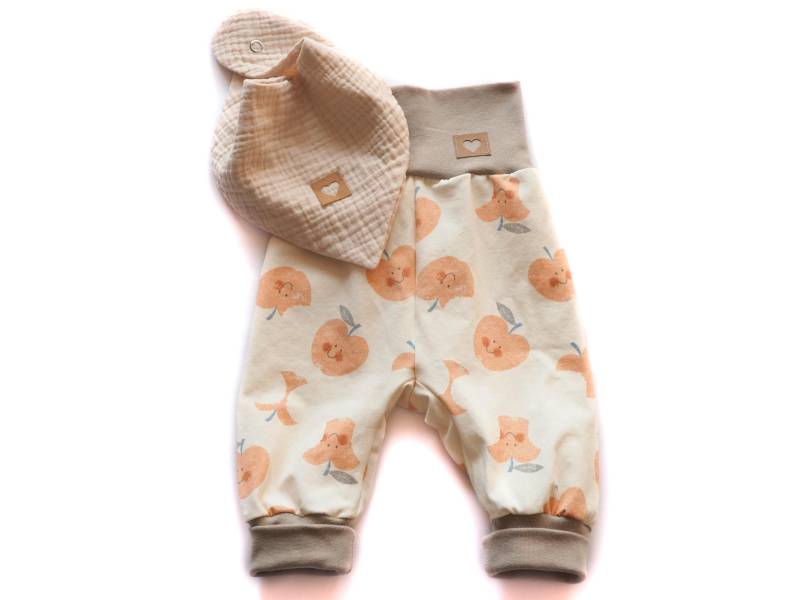 Pumphose Apfel Halstuch Musselin Vanille Pastell von HerzenskinderDesign