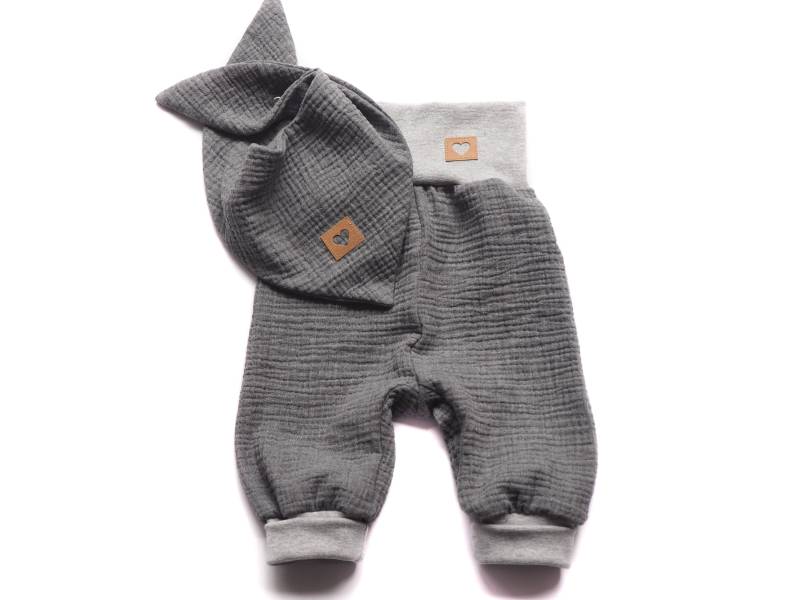 Pumphose Halstuch Musselin Grau Geburt Baby von HerzenskinderDesign