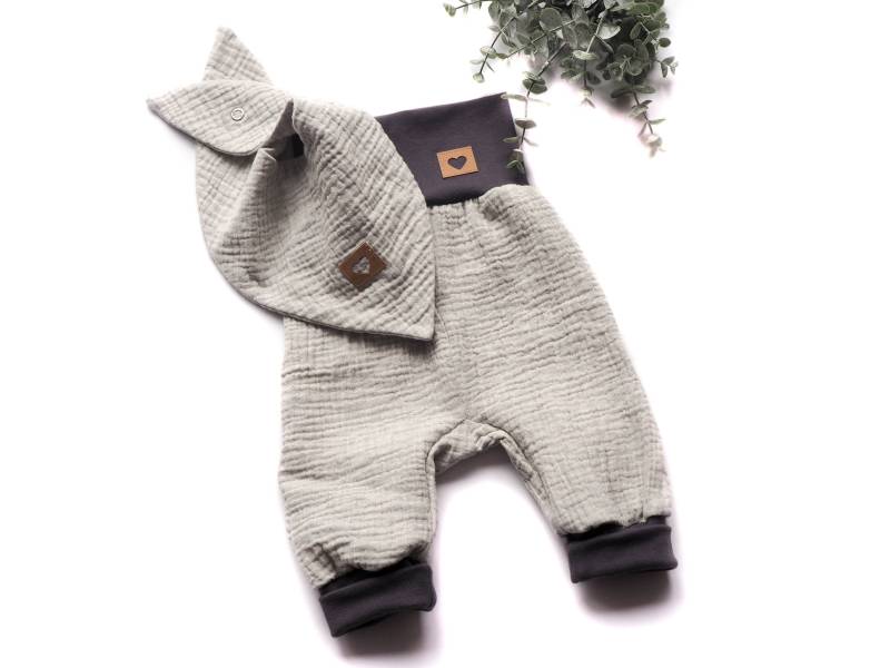 Pumphose Halstuch Musselin Grau Meliert Geburt Baby von HerzenskinderDesign
