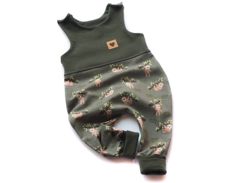 strampler Faultier Geschenk Geburt Baby von HerzenskinderDesign