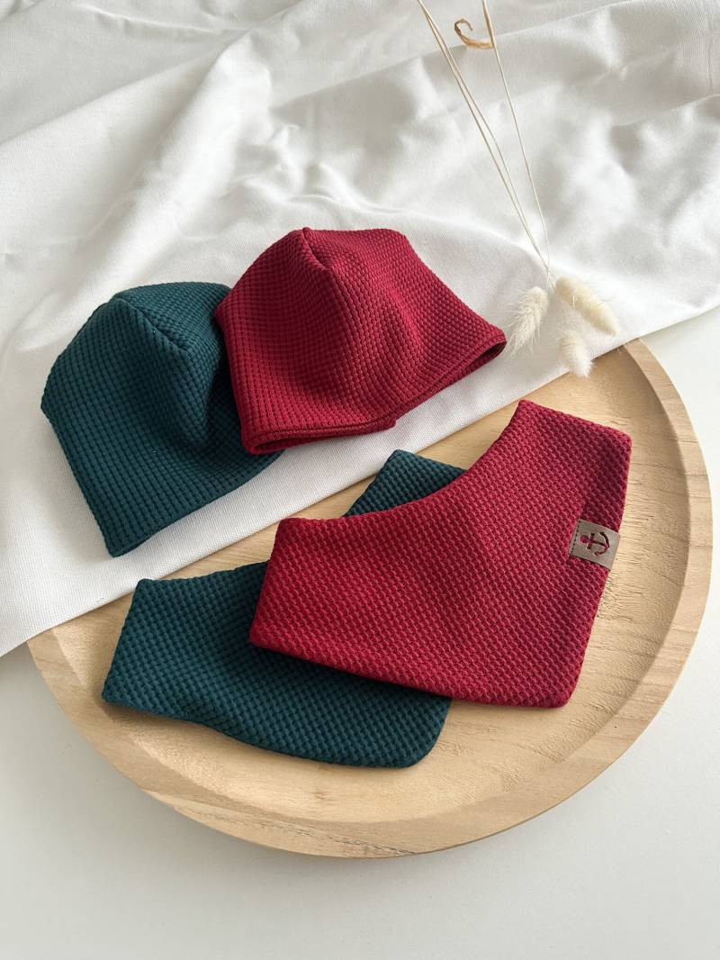 Beanie Mütze Halstuch Set Dreieckstuch Winter Frühling Herbst Junge Mädchen Geschenk Zur Geburt Taufe Geburtstag Waffeljersey Einfarbig von Herzenszeug