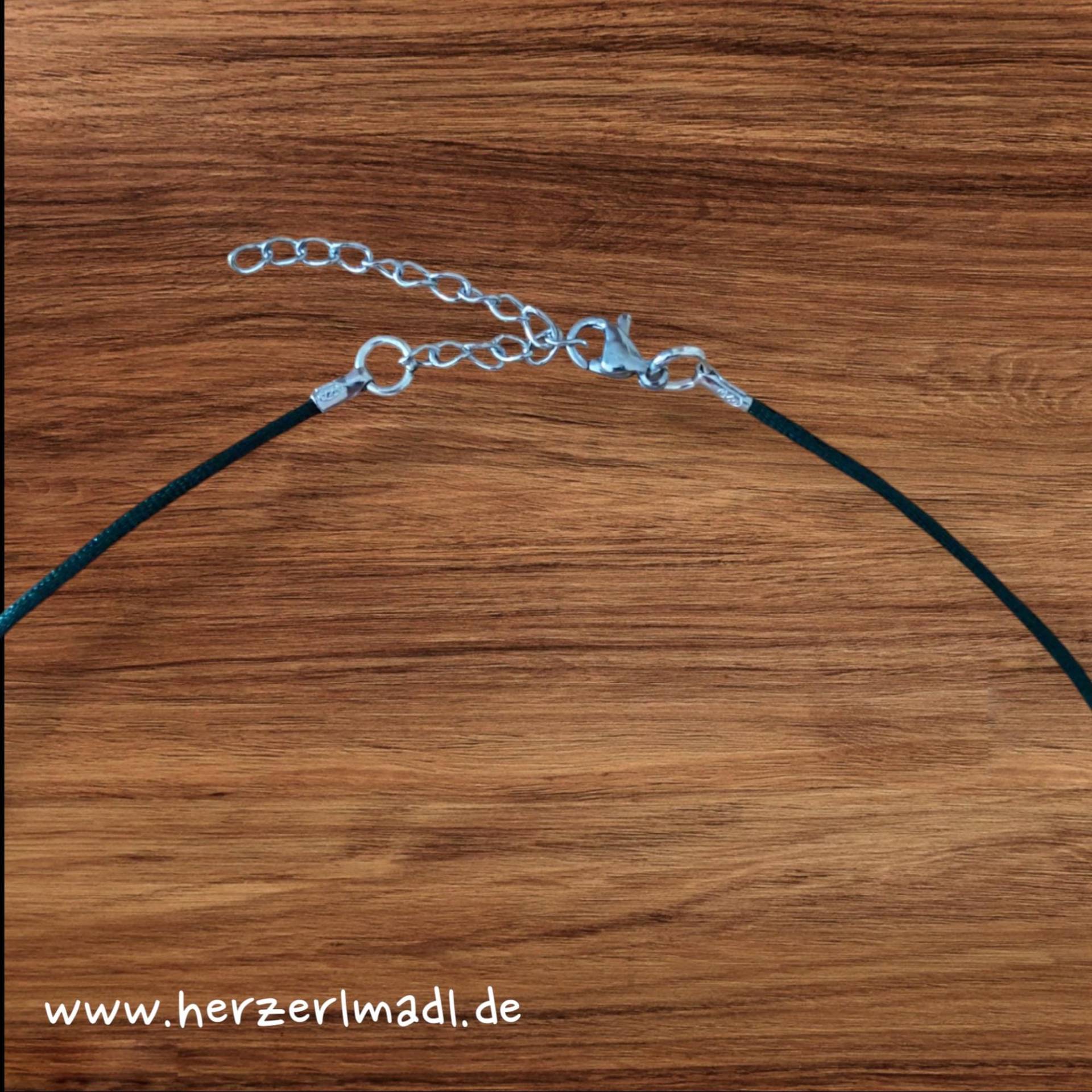 Kettenband Satinschnur in Wunschfarbe von Herzerlmadl