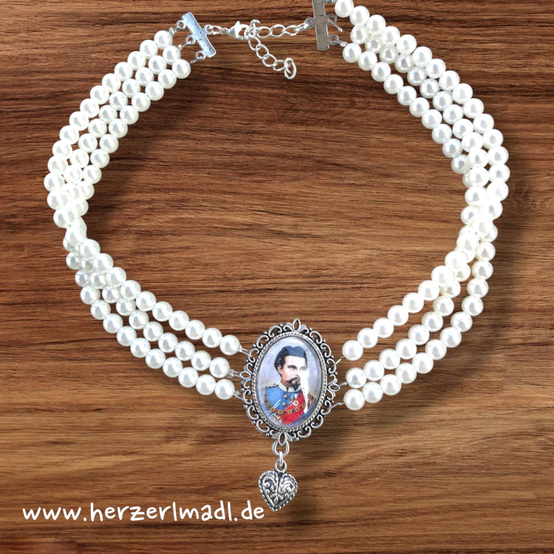 Trachtenkette Kropfband, Kropfkette Mit Perlen König Ludwig Und Edelweiß Tracht Schmuck Dirndl Dirndlkette Lederhose Bayern Tradition Trachtenkette Kropfband, Kropfkette Mit Perlen König Ludwig Und Edelweiß Tracht Schmuck Dirndl Dirndlkette Lederhose Bayern Tradition von Herzerlmadl