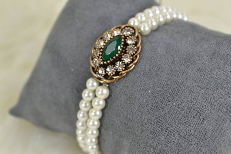 Perlenarmband Im Vintage-Look "Vintage Lover" - Grün Perlenarmband Im Vintage-Look "Vintage Lover" - Grün von Herzlichaufgebrezelt