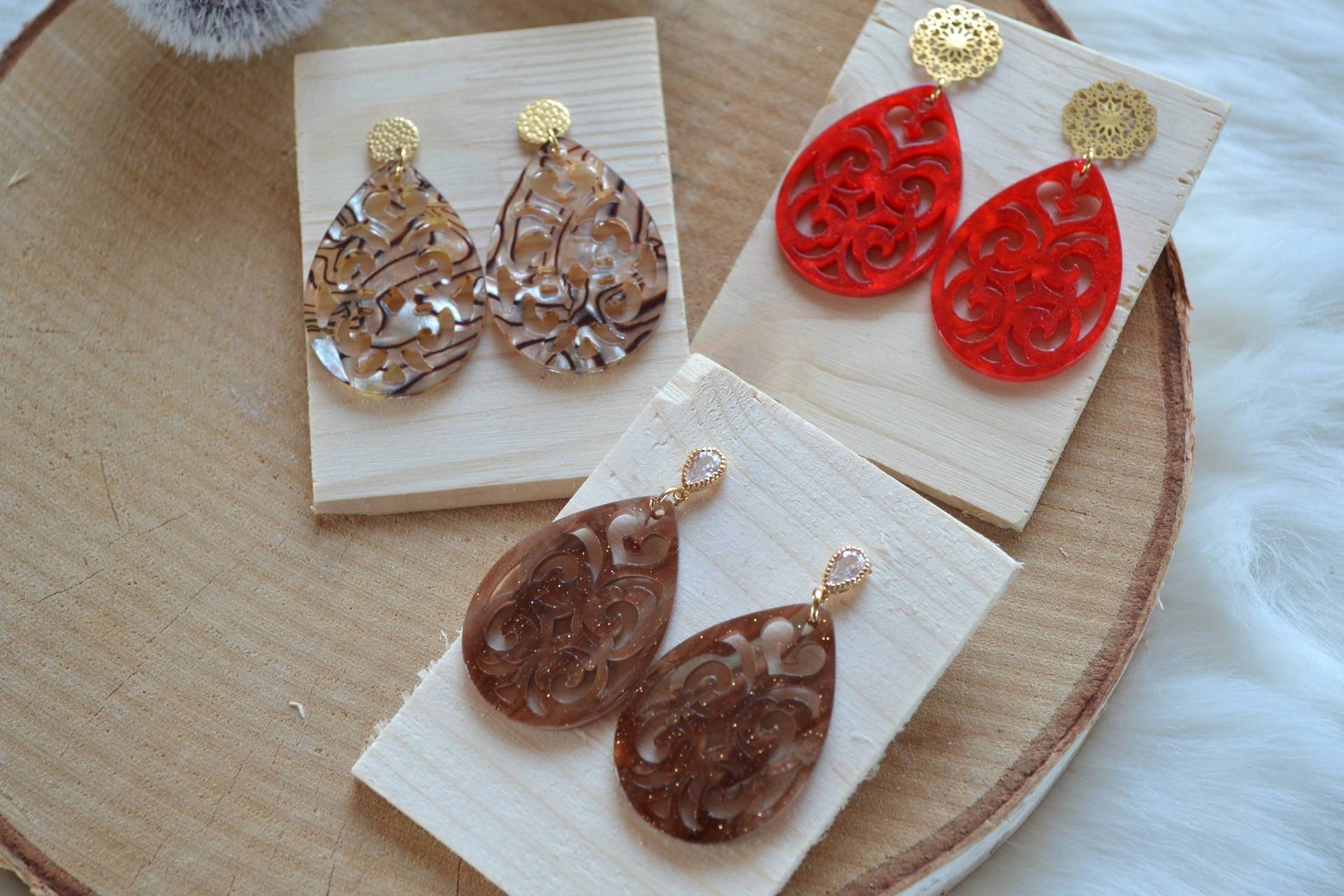 Resin-Ohrringe „Tropfen" - Farbauswahl Resin-Ohrringe „Tropfen" - Farbauswahl von Herzlichaufgebrezelt