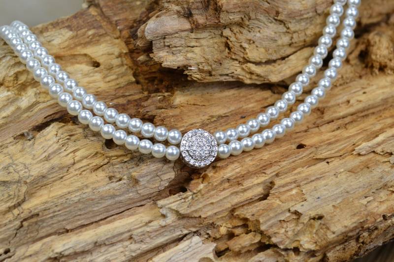 Zweireihige Perlenkette "Glitzerkreis" Zweireihige Perlenkette "Glitzerkreis" von Herzlichaufgebrezelt