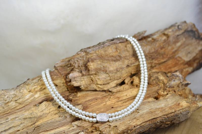 Zweireihige Perlenkette "strass-Oval" von Herzlichaufgebrezelt