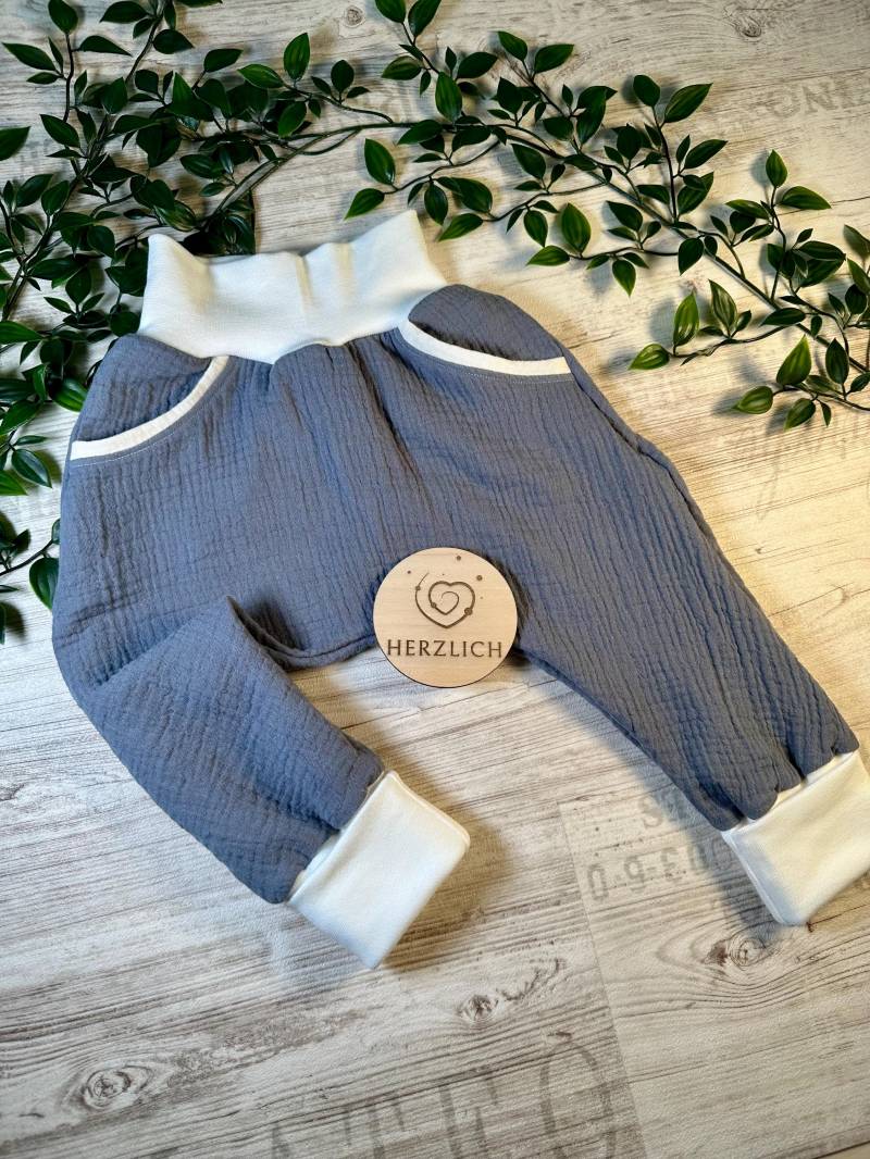 Kinder Baby Hose Musselin "Federleicht" Herzlichbysebastian von HerzlichbySebastian