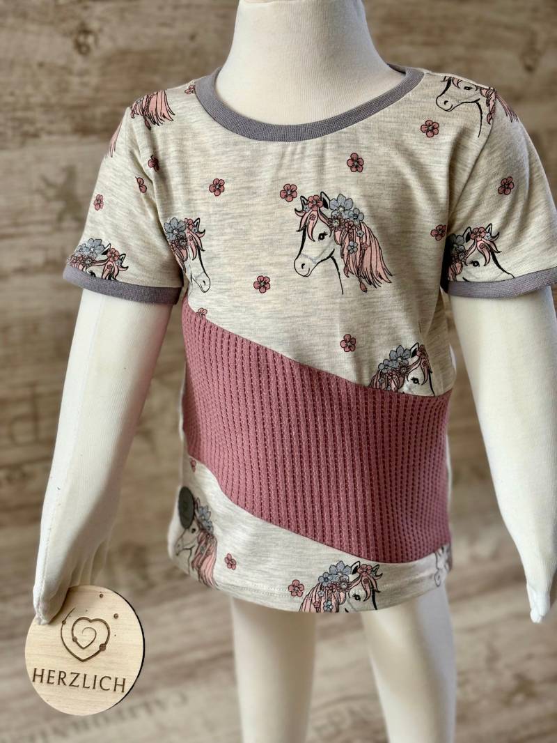 Kinder T-Shirt " Glitzer Pony Herzlichbysebastian von HerzlichbySebastian