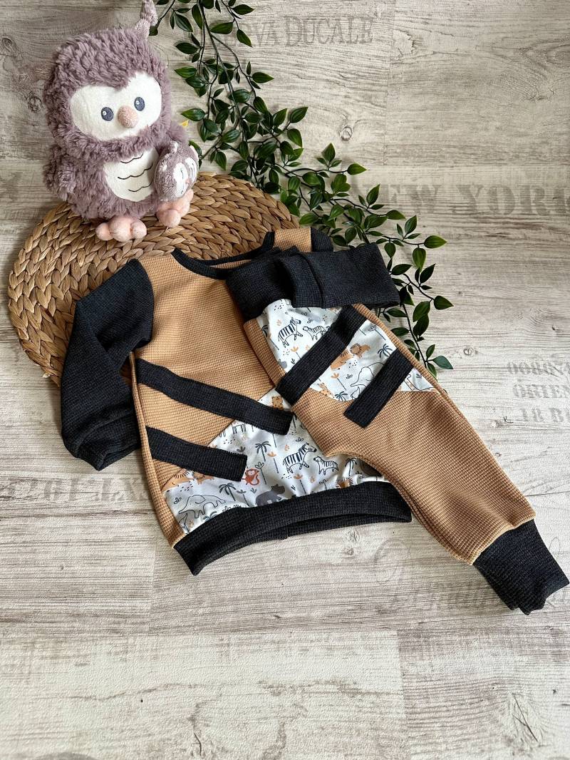 Kinderkleidung Set " Kuscheliges Zebra" Pulli Hose Herzlichbysebastian von HerzlichbySebastian