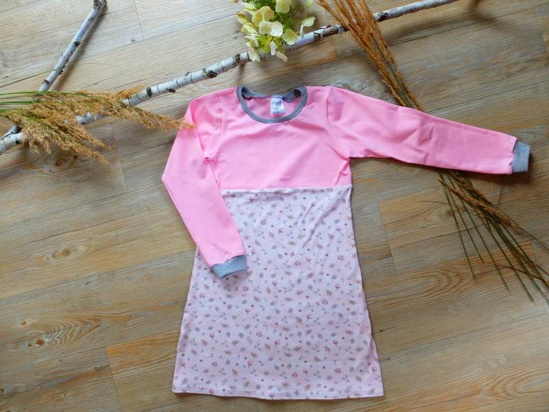 Größe 122, Mädchenkleid, Pilze, Eicheln Und Blätter, Rosa/Grün/Grau, Jersey, Mädchen von HerzstichKreationen