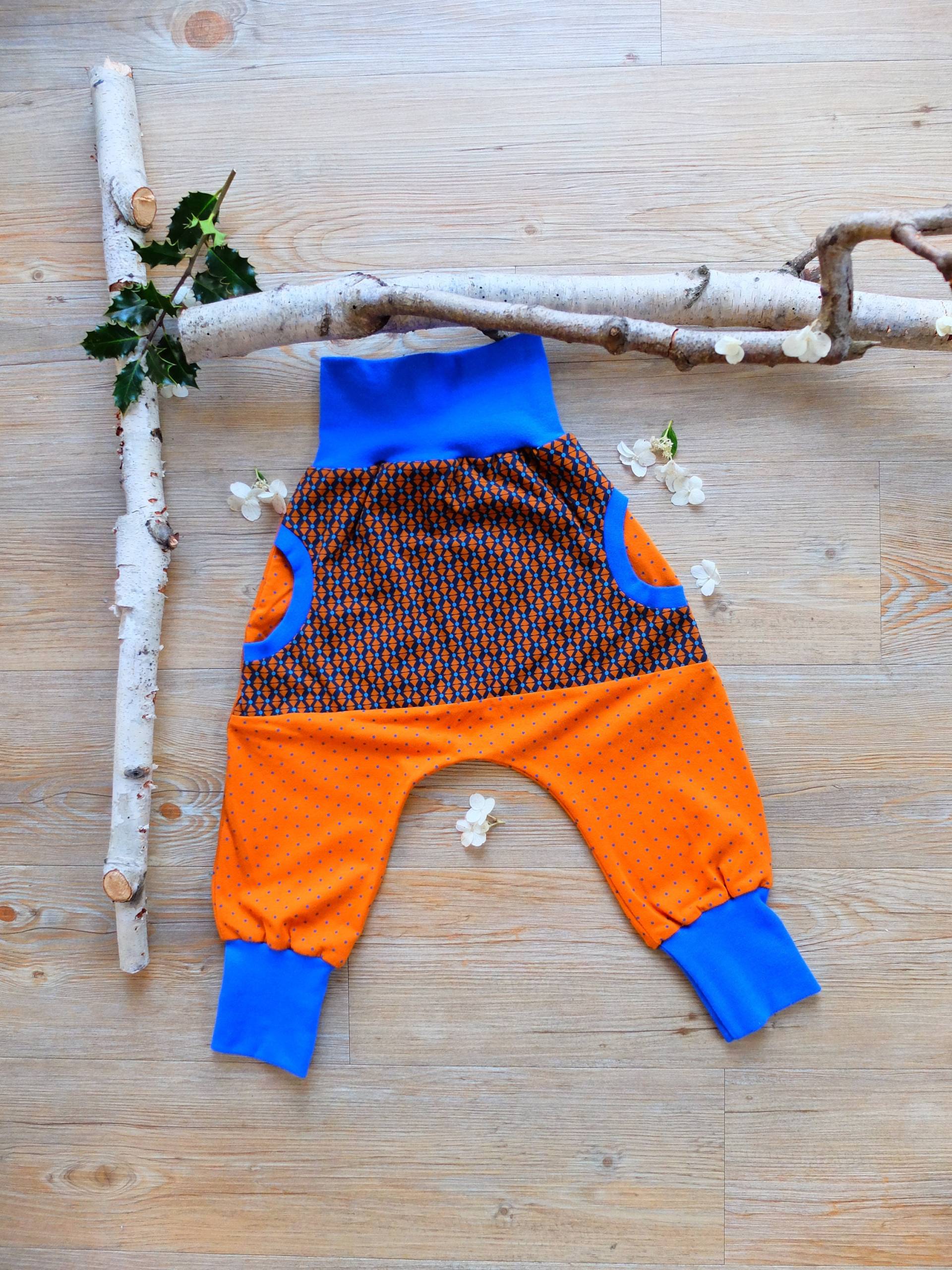 Größe 92 - 98, Kinderpumphose, Retro, Punkte, Jungs, Mädchen, Jersey von HerzstichKreationen