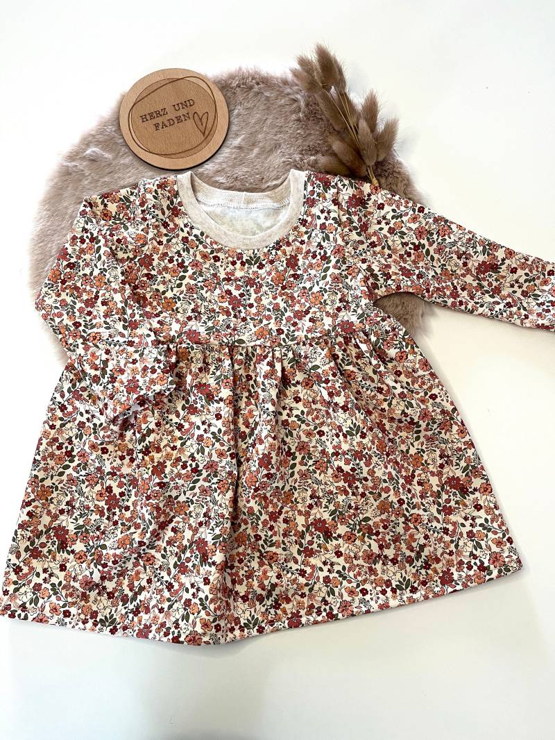 Kleid/Mädchen Jerseykleid von HerzundFadenhandmade