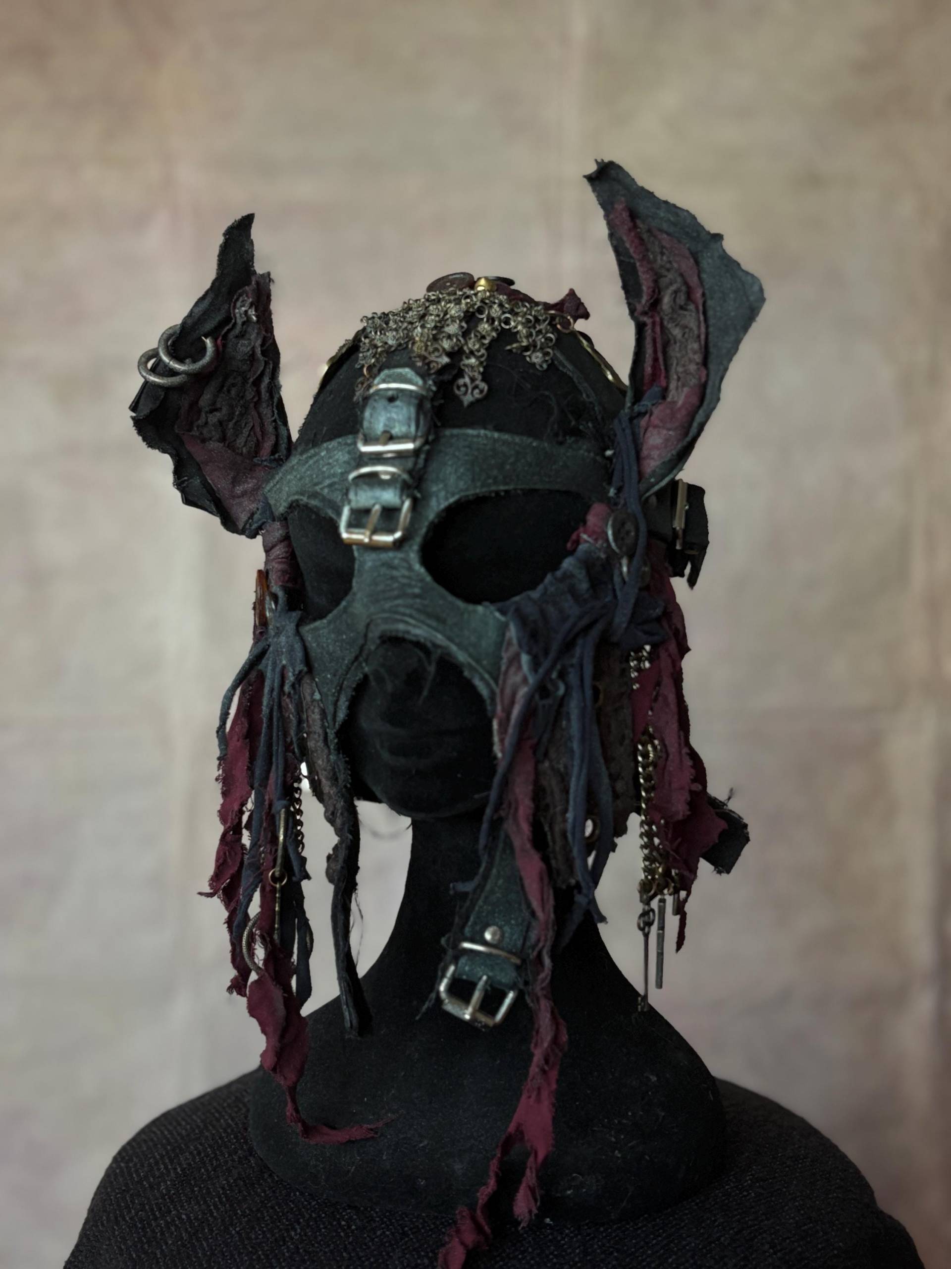 Rogue - Kitty Maske Feat. Jaded Jewell von HexAsylum