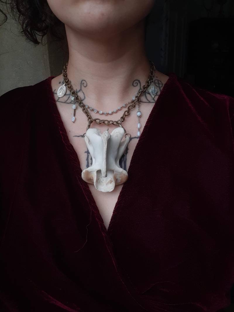 Knochen-Halskette, Knochen-Schmuck, Geier Kultur, Witchy Schmuck, Halskette, Knochenschmuck, Upcycled Knochen-Halskette, Knochen-Schmuck, Geier Kultur, Witchy Schmuck, Halskette, Knochenschmuck, Upcycled von HexNwerk