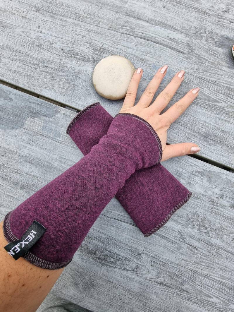 stulpen Aus Wintersweat, Aubergine Meliert, Ohne Daumen von Hexenklexe