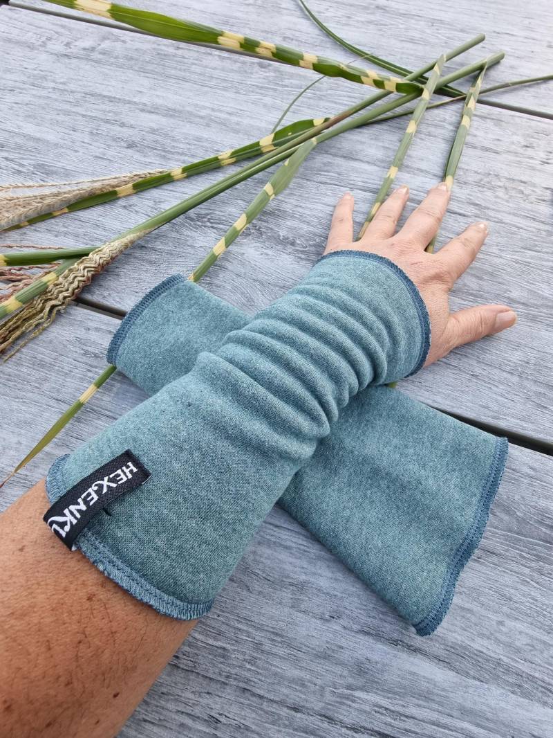 stulpen Aus Wintersweat, Eukalyptus Grün, Ohne Daumen von Hexenklexe