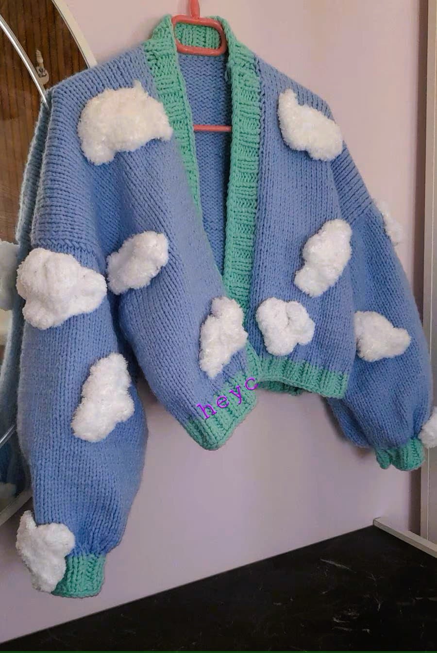 Handgefertigter Wolken-Cardigan, Heyknitting Design-strick-Cardigan, Blauer Damen-Cardigan, Geknöpfter Weicher Cardigan von HeyCKnittingBoutique