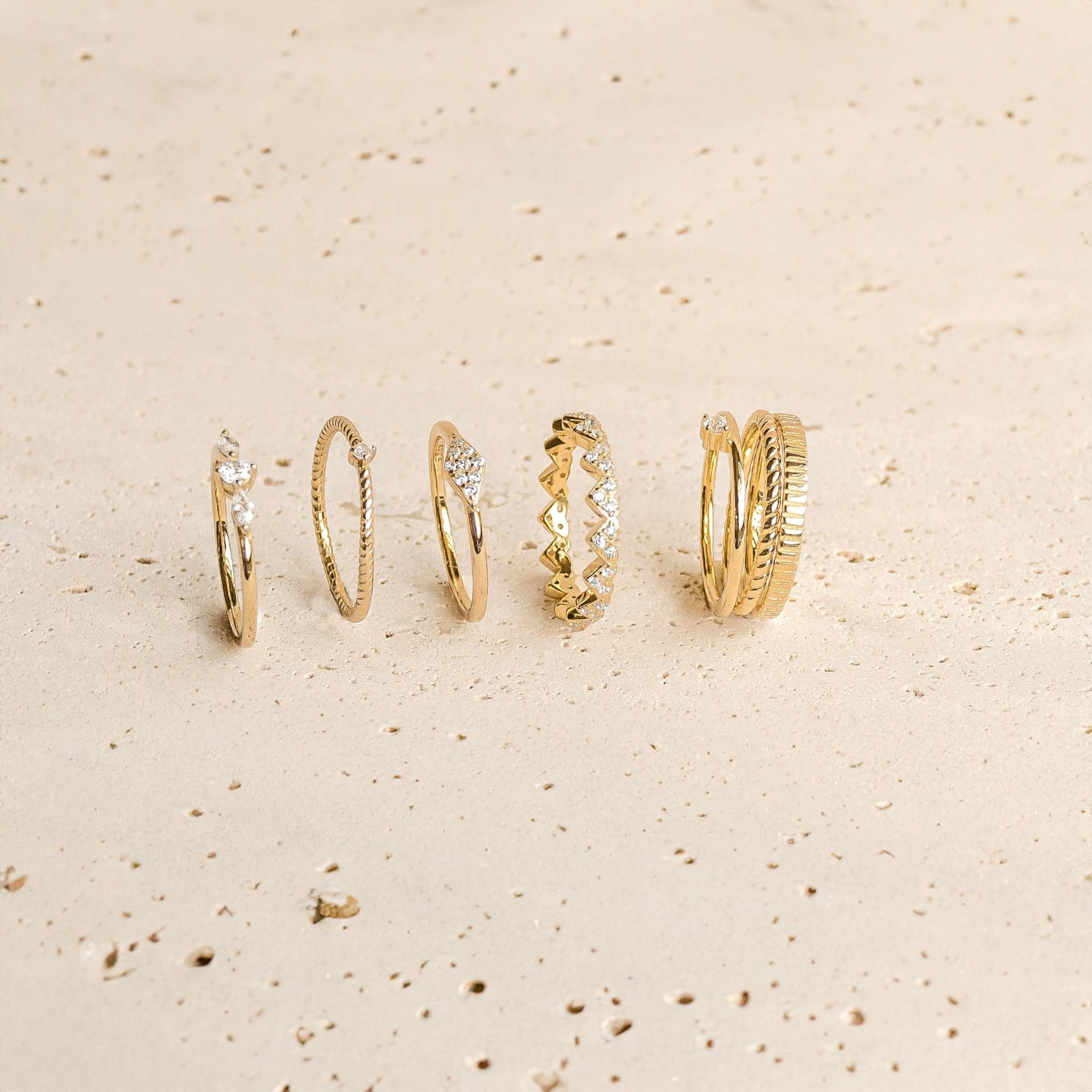 Gold Ringe Damen | Zirkonia Verlobungsring Ring Vergoldet 18K Stapelringe Silber von HeyHappinessJewelry