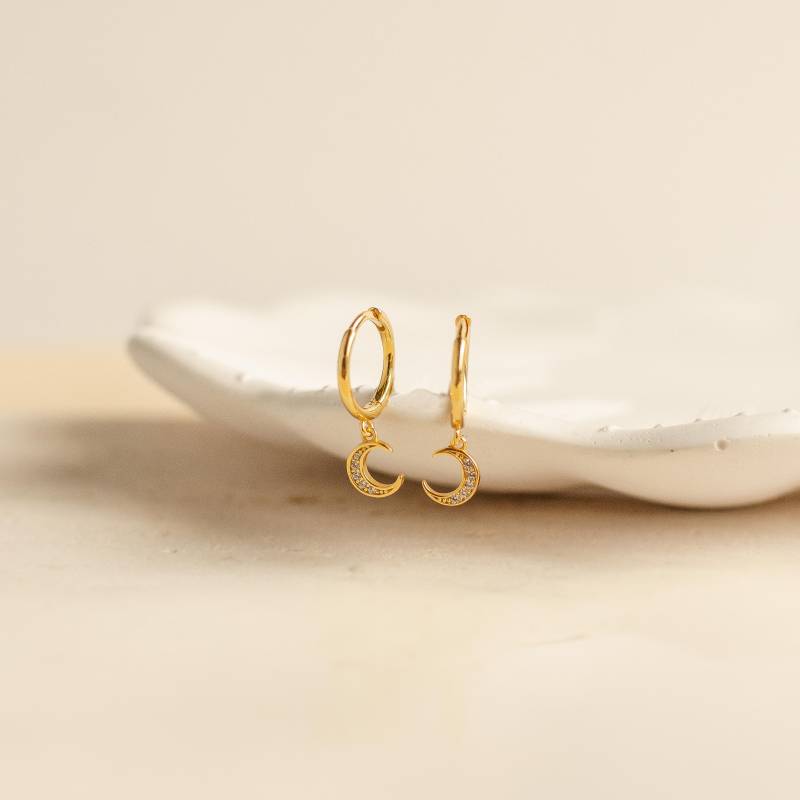 Halbmond Huggies Creolen Sterlingsilber | Frauen Hängeohrringe 925 Silber Mit Mond Anhänger Und Edelsteinen von HeyHappinessJewelry