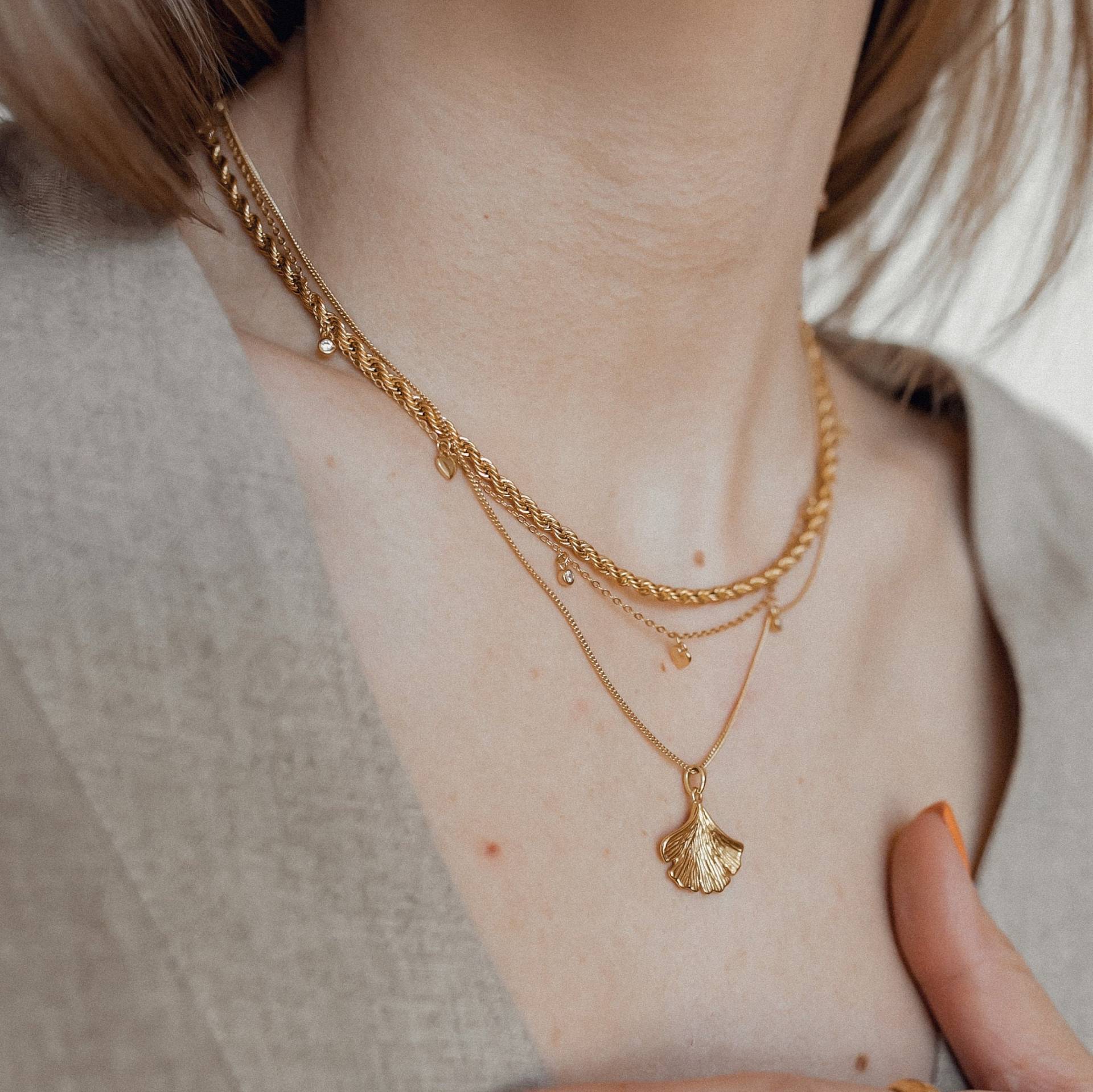 Kordelkette in Goldfarbe | Filigrane Halskette Gedreht von HeyHappinessJewelry