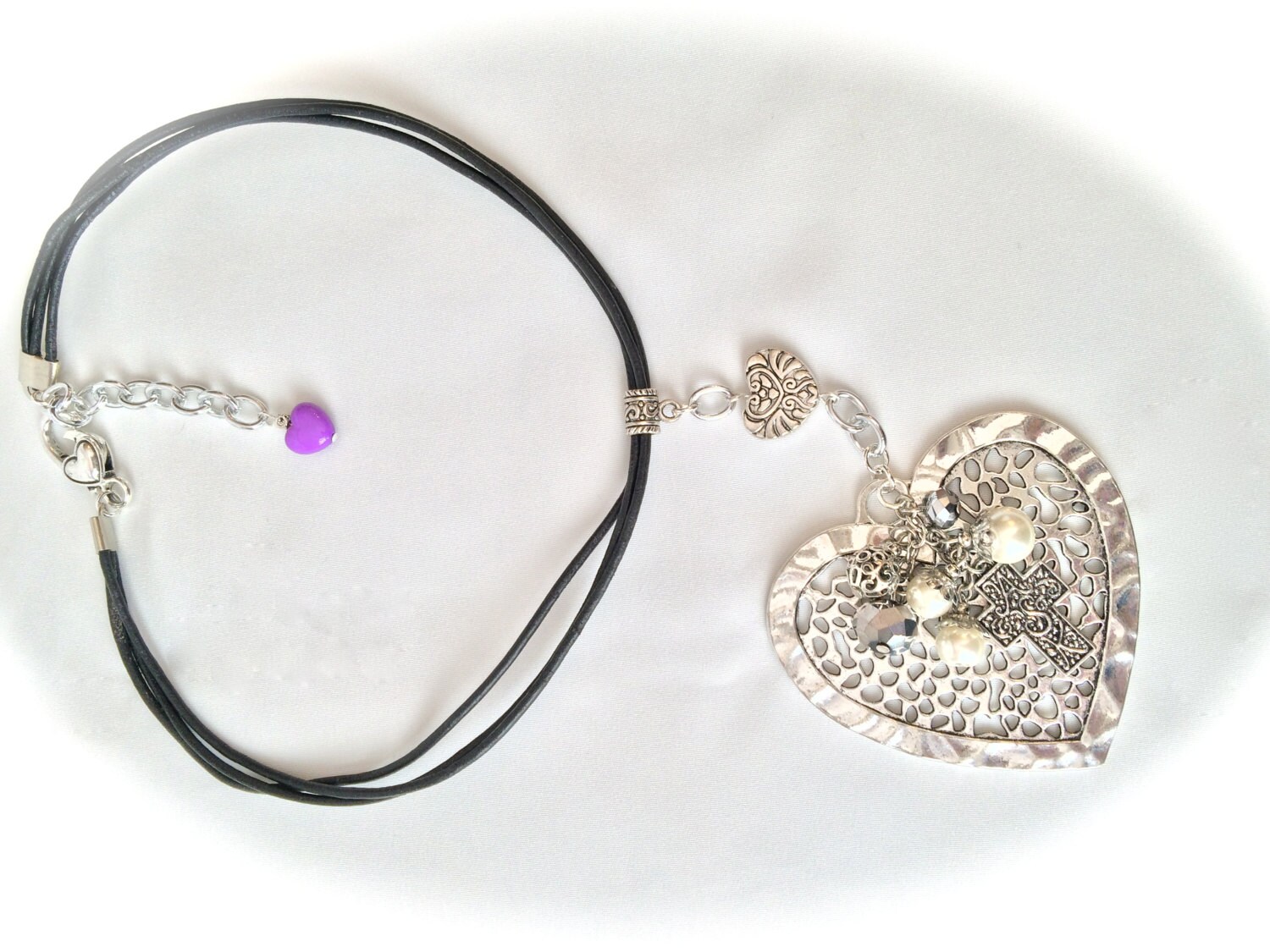 Herz Halskette - Designer Kreuz Christian Boho Hochzeitskette Herz Halskette - Designer Kreuz Christian Boho Hochzeitskette von HeyJudiJewelry