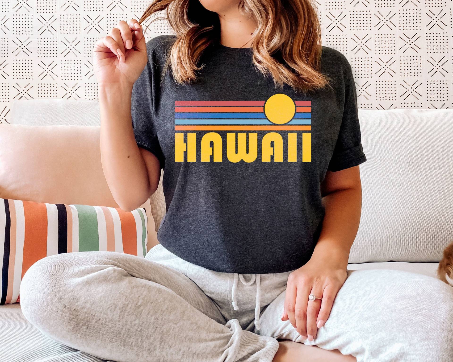 Hawaii T-Shirt Retro Sunset, Erwachsene Unisex - Personalisierung Verfügbar von HeyMountains