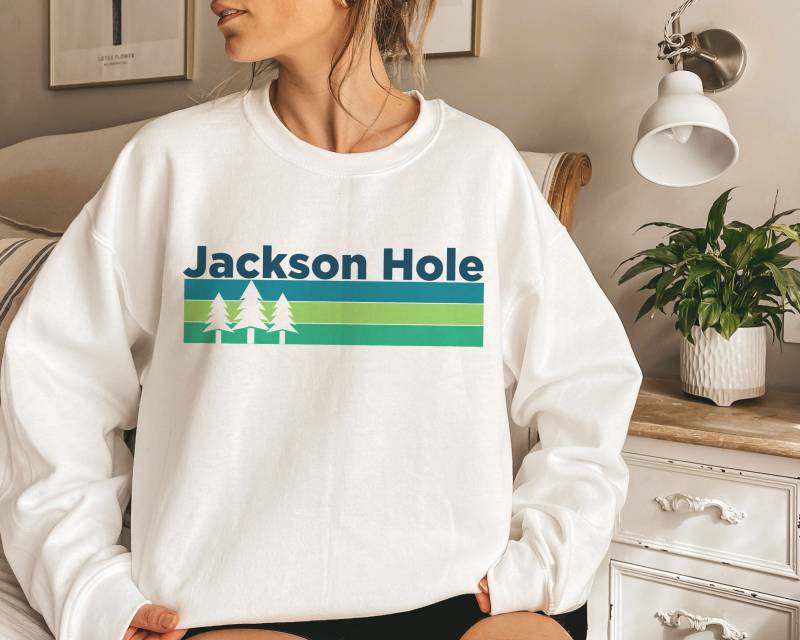 Retro Jackson Hole Wyoming Sweatshirt Unisex Rundhalsausschnitt Mit Bäumen von HeyMountains