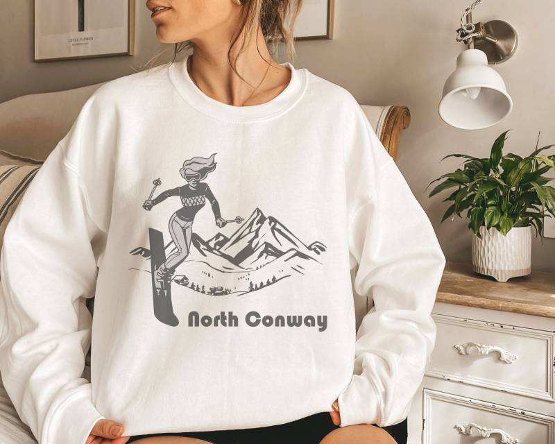 Retro Ski North Conway Sweatshirt Unisex Pullover Aus Einer Baumwollmischung von HeyMountains