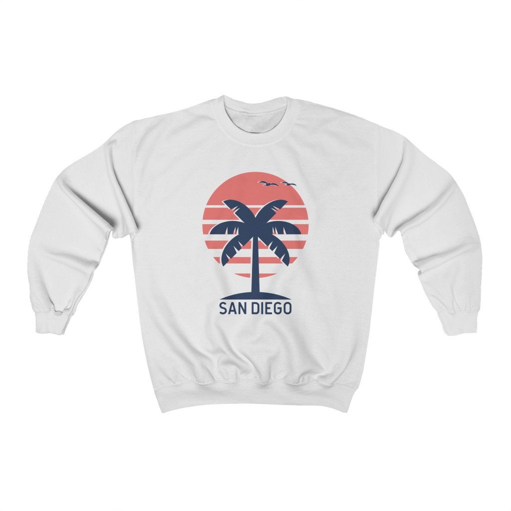 San Diego Unisex Sweatshirt, Retro Style California Palm Tree Pullover von HeyMountains