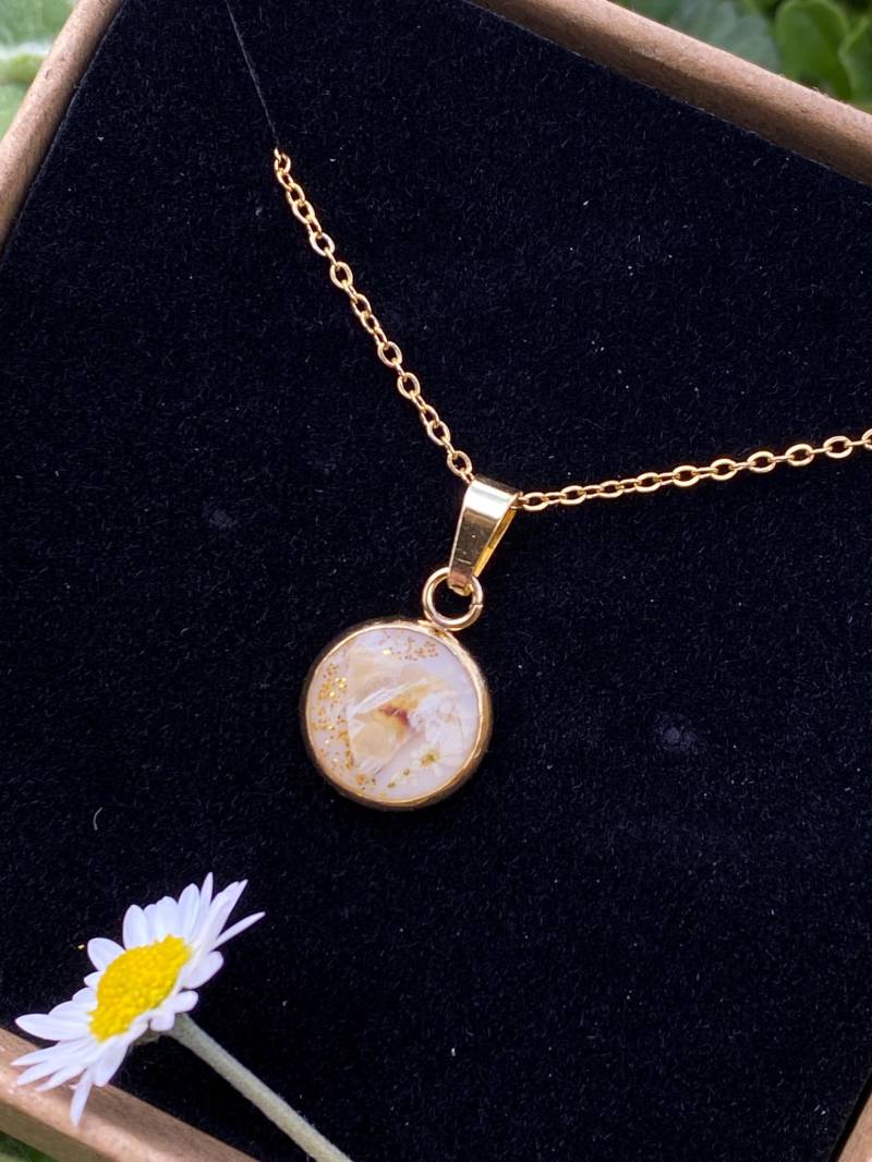 Erinnerungsschmuck Mit Nabelschnur, Gedenkschmuck Sternenkinder, 10mm Anhänger in Gold Oder Silber , Blüten & Goldflocken , Andenkenschmuck von HeyWildesLeben