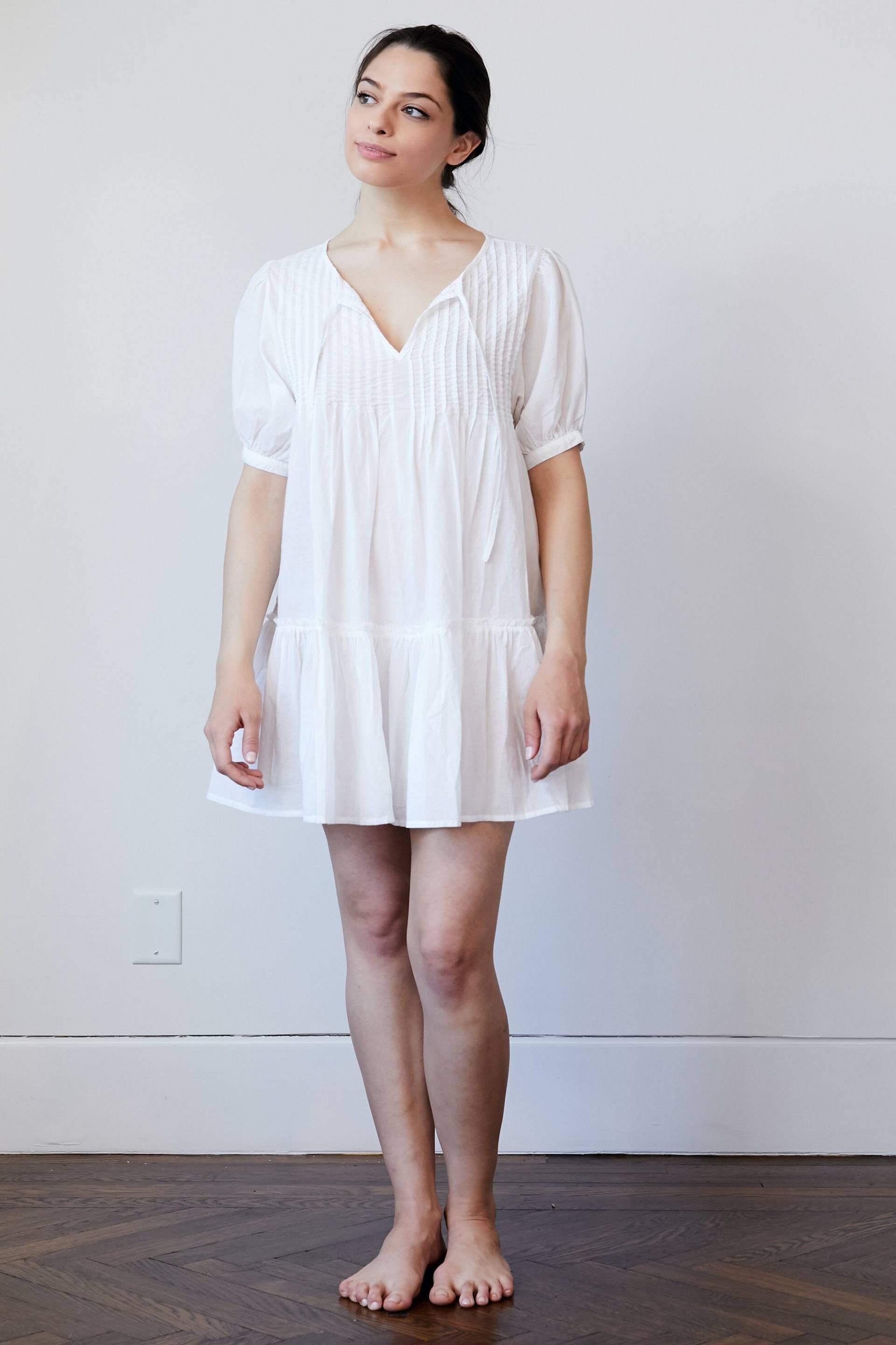 100% Baumwolle Voile Pin Tuck Everywear Kleid 100% Baumwolle Voile Pin Tuck Everywear Kleid von HeyYouLookGood